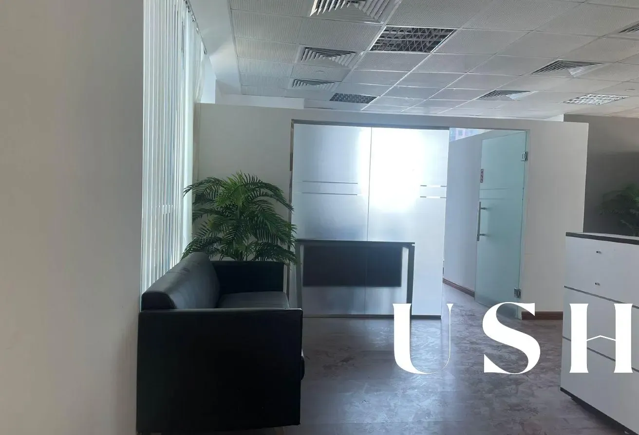 Vacant | Fully Furnished | Lake View | Low Floor
