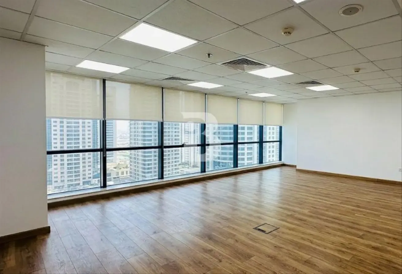 FULLY FITTED | VACANT OFFICE |  LAKE VIEW  | DMCC