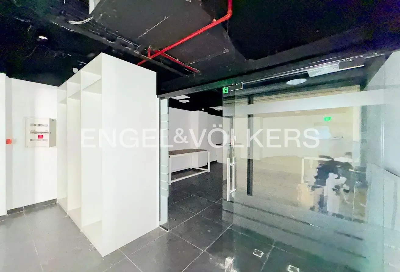 F&B Ready | With Water Features | Ideal for Café