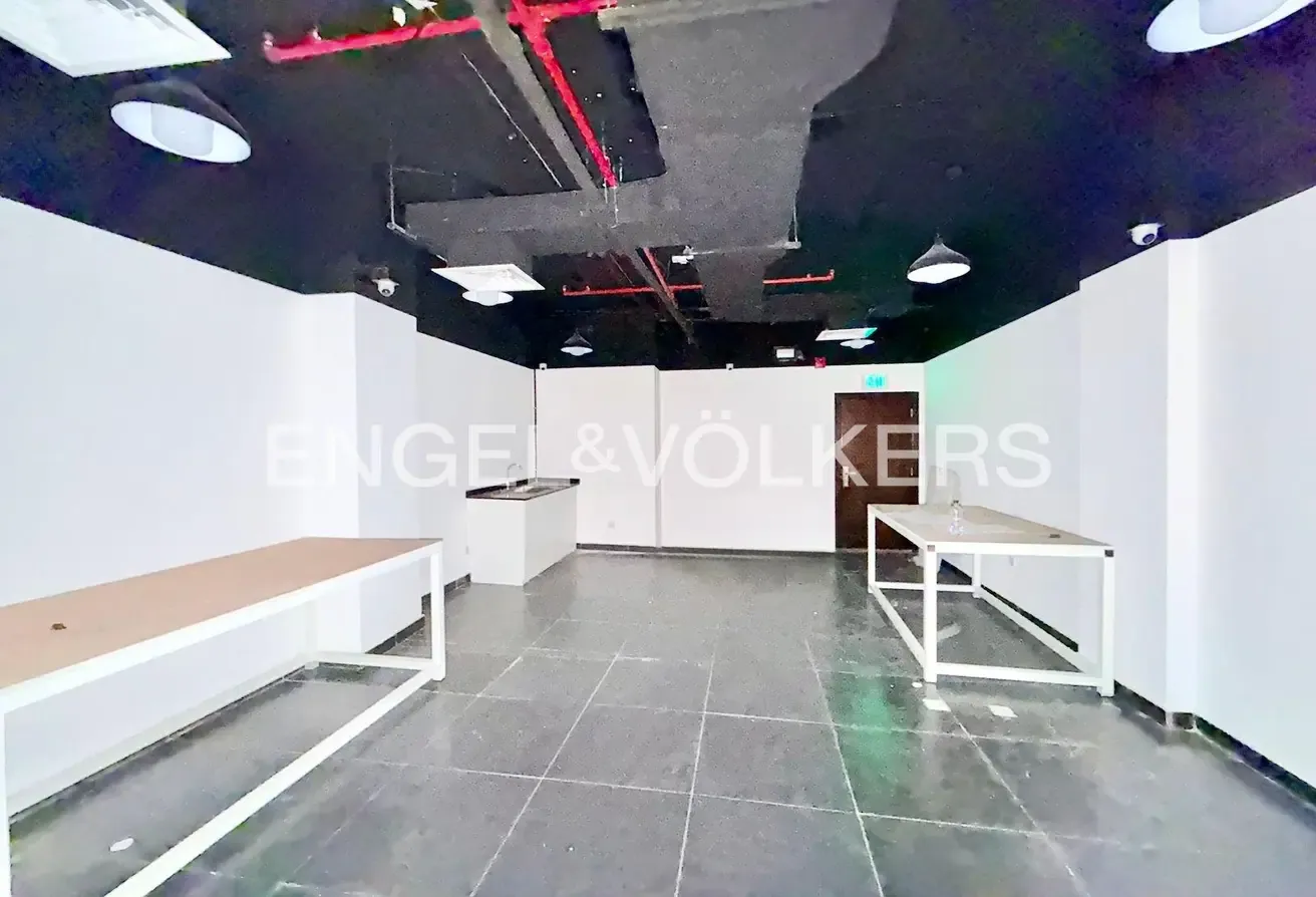 F&B Ready | With Water Features | Ideal for Café