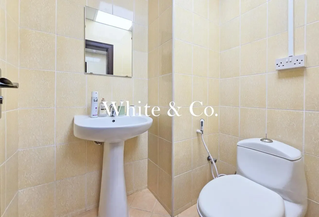 Marina View | Vacant Soon | Corner Unit