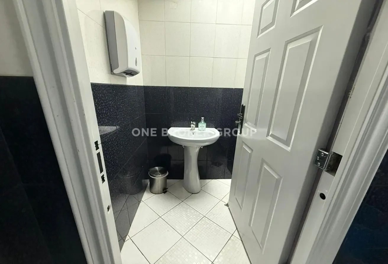 Best Price | Investors Deal | High Floor |High ROI