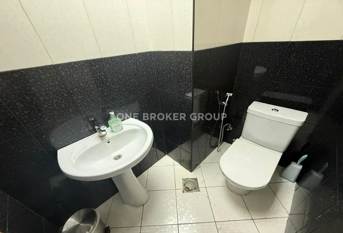 Best Price | Investors Deal | High Floor |High ROI