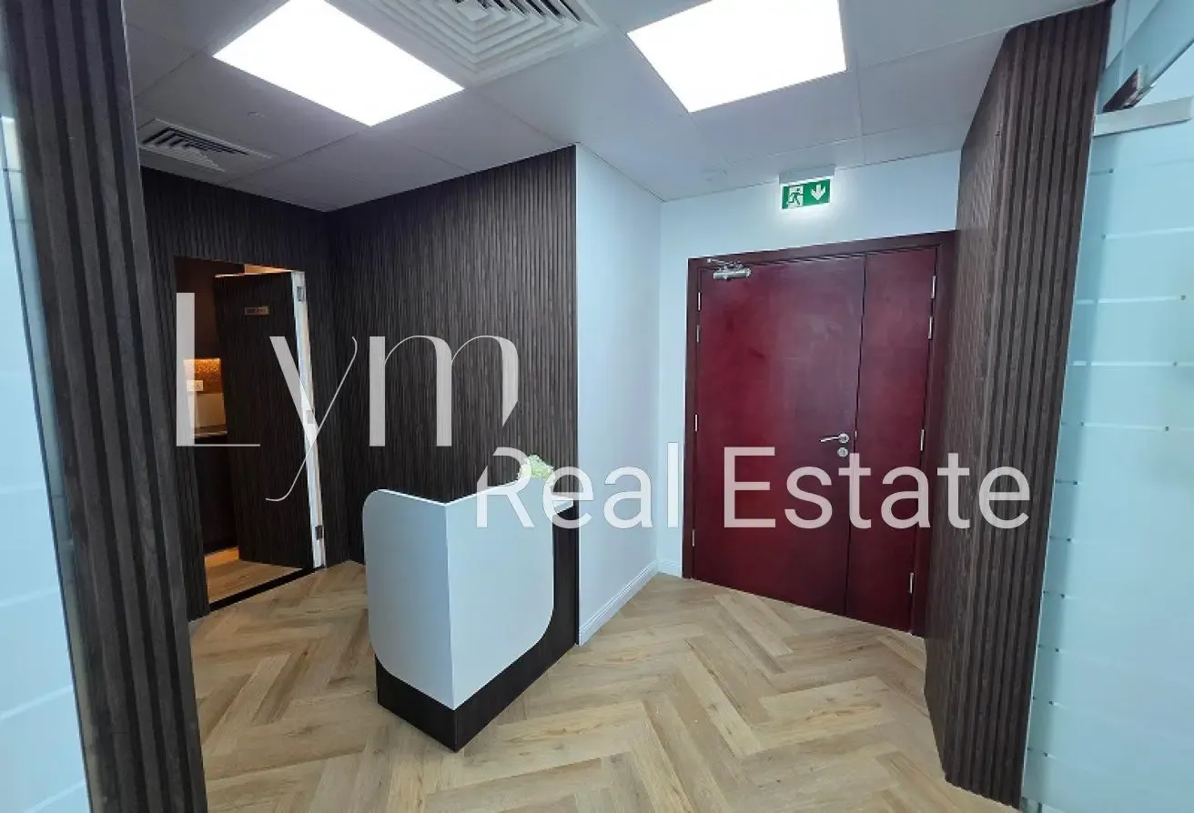 Beautiful Furnished Office | Jumeriah Bay X2