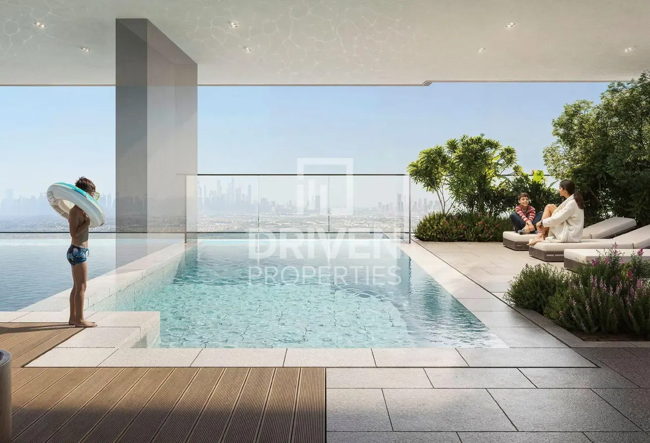 Spacious | Private Terrace | Strategic Investment