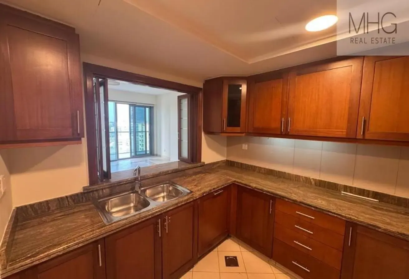 GOLF COURSE VIEW | VACANT | READY TO MOVE-IN