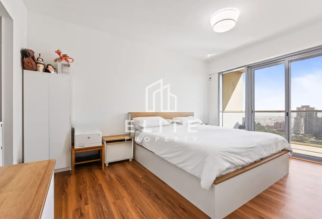 GOLF VIEW | FULLY UPGRADED | VACANT SOON