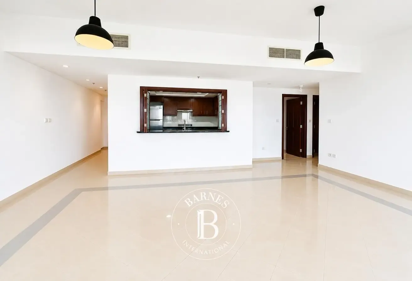 Spacious Unit | Great Views | Vacant