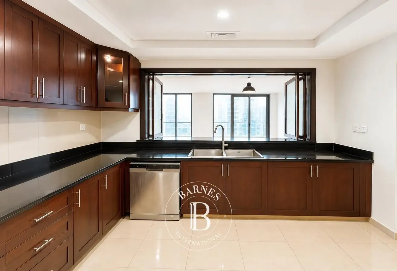 Spacious Unit | Great Views | Vacant