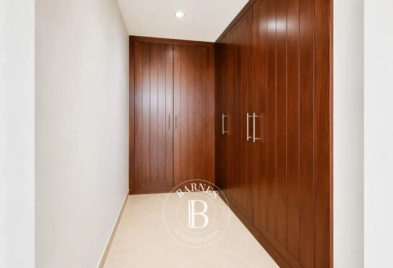 Spacious Unit | Great Views | Vacant