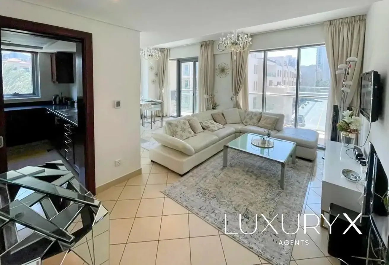 Spacious Unit | Low Floor | Motivated