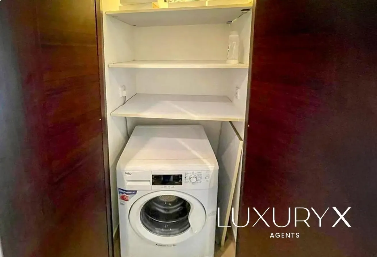 Spacious Unit | Low Floor | Motivated