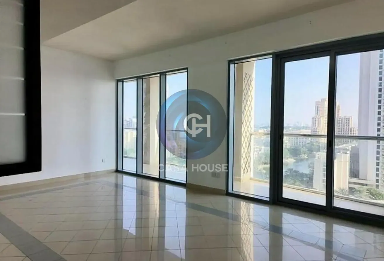 End User/Investor - Panoramic View - Large Balcony