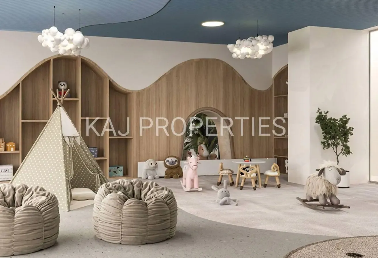 WATERFRONT STUDIO | MARINA & LAGOON VIEWS