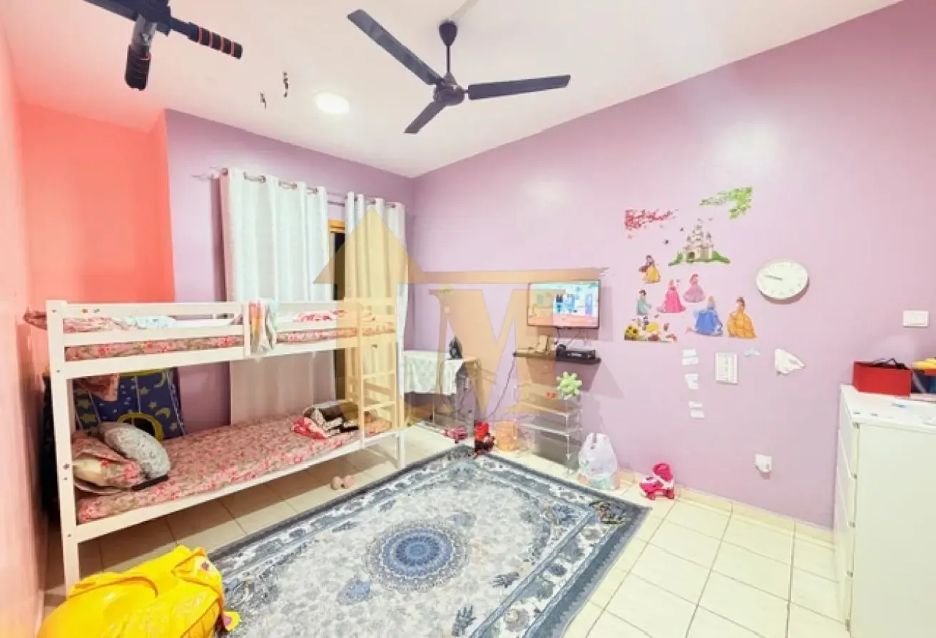 Upgraded 2 Bedroom For Sale In Spain Cluster