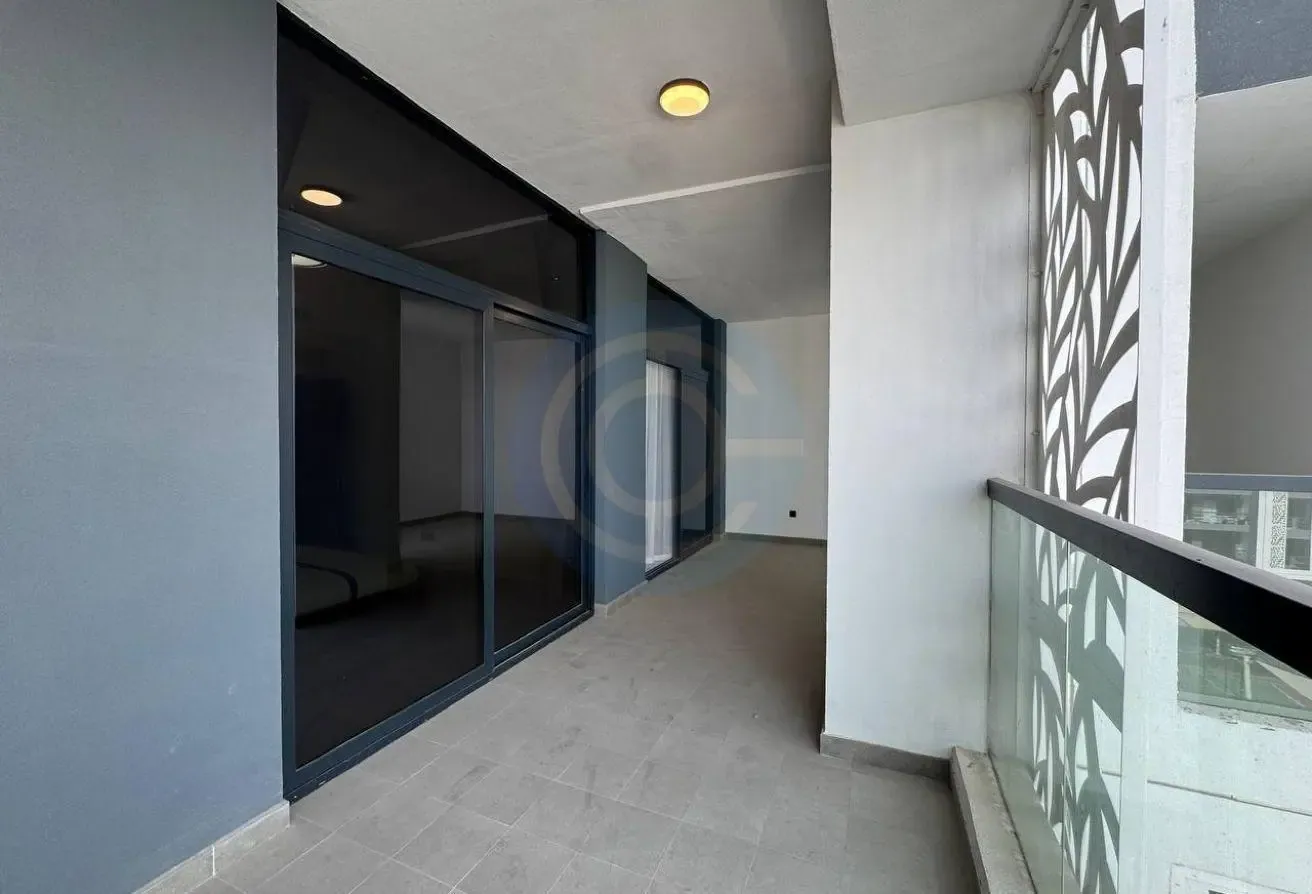 Spacious Layout | Mid Floor | Close to OP