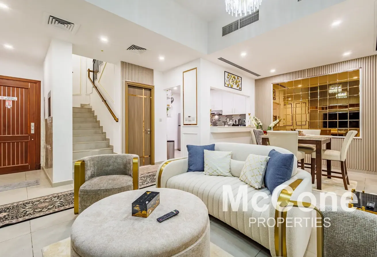 Contemporary | Bright | Spacious