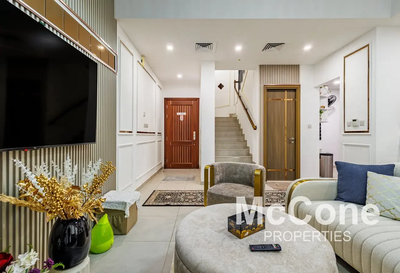 Contemporary | Bright | Spacious