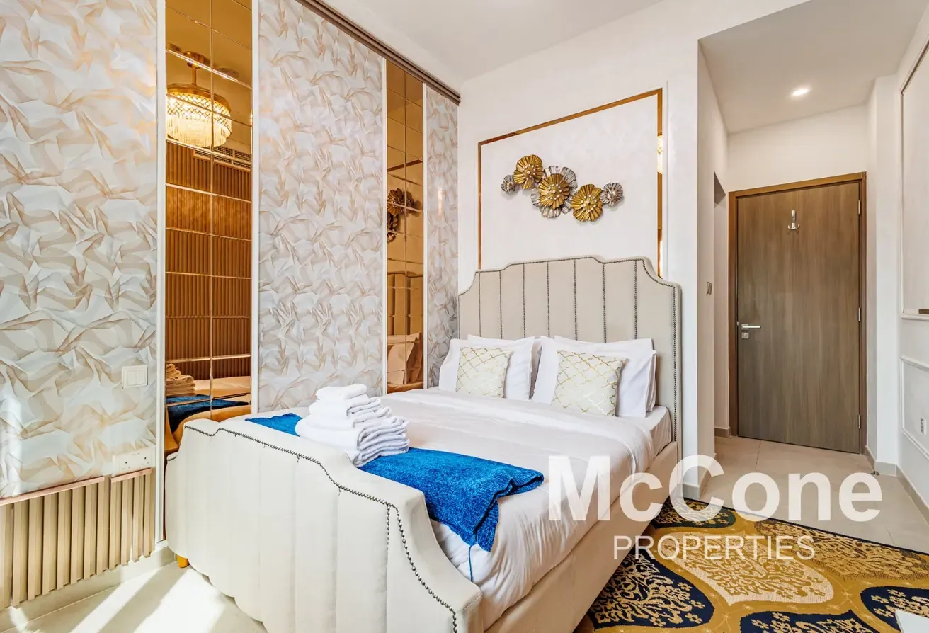 Contemporary | Bright | Spacious