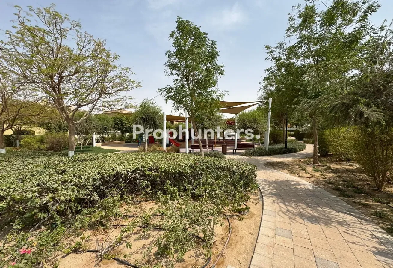 Single Row | Motivated Seller | Prime Location