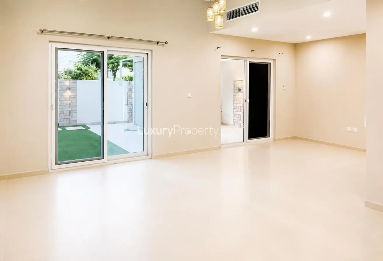 Upgraded Spacious | Single Row | Vastu