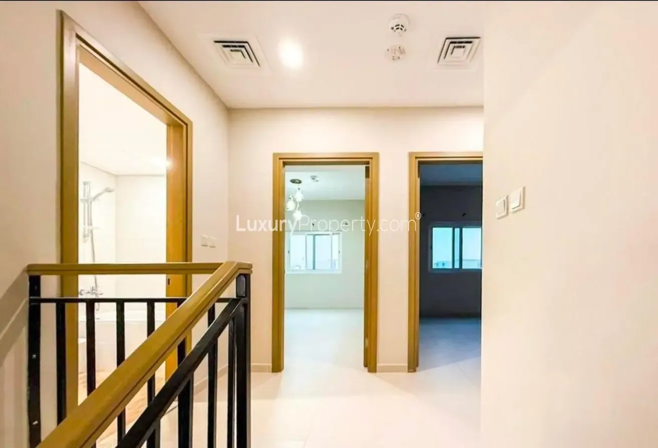 Upgraded Spacious | Single Row | Vastu