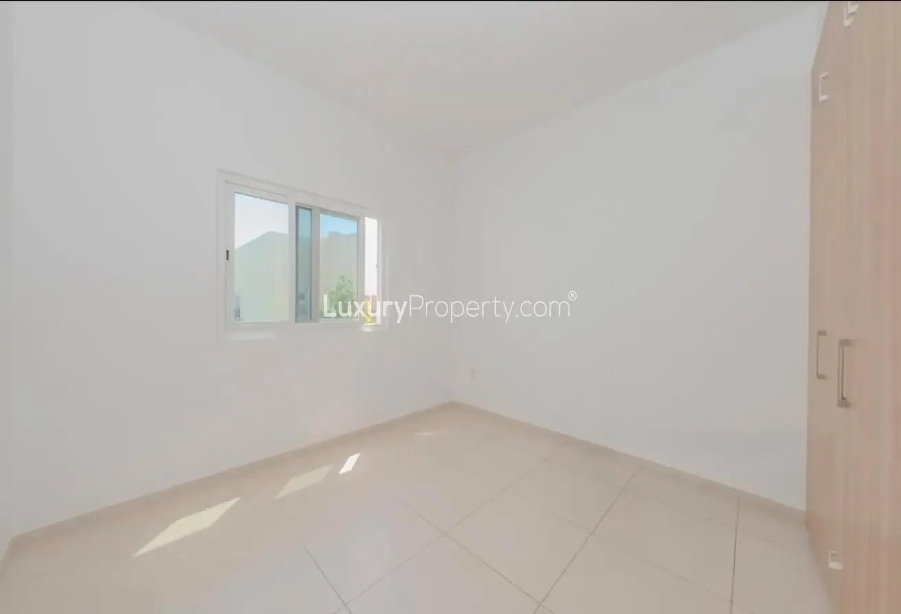 Upgraded Spacious | Single Row | Vastu