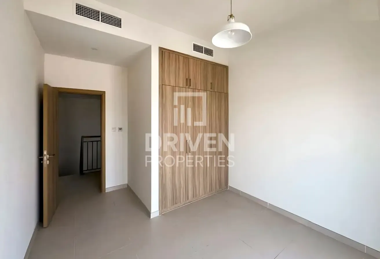 Private Garden | Large Layout | Motivated Seller