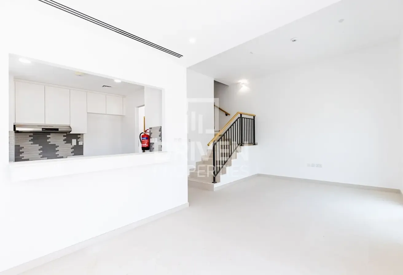 Largest Layout | Corner Unit | Like Brand New
