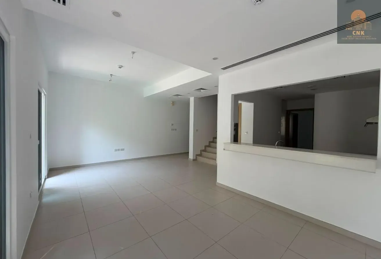 NEAR AMENETIES | VACANT | MOTIVATED SELLER