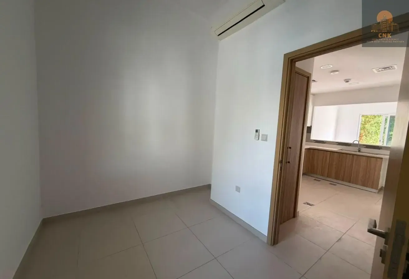 NEAR AMENETIES | VACANT | MOTIVATED SELLER