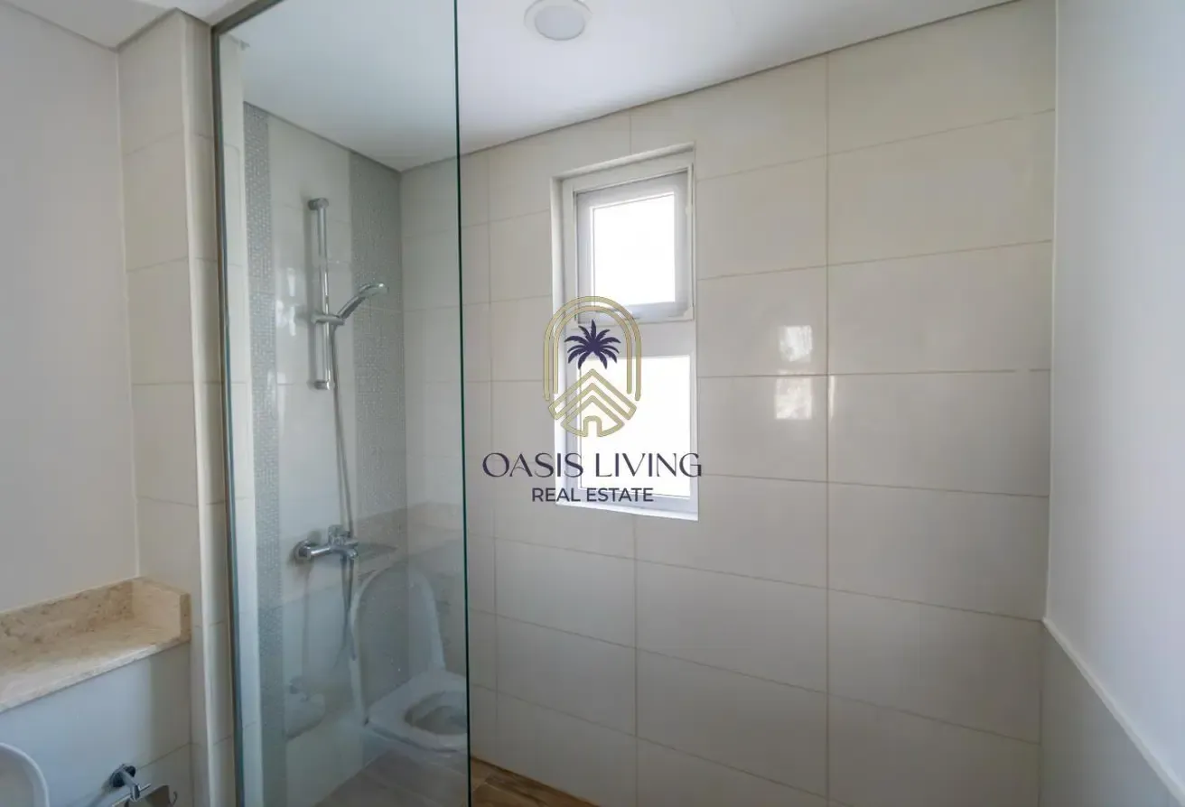 Vacant | Single Row | Good Condition