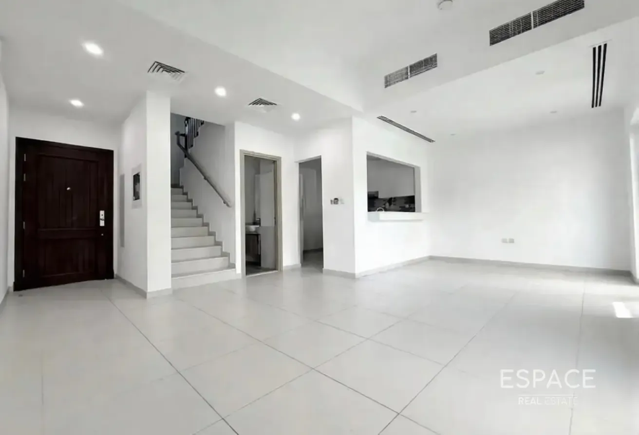 Exclusive | Great Location | Stunning