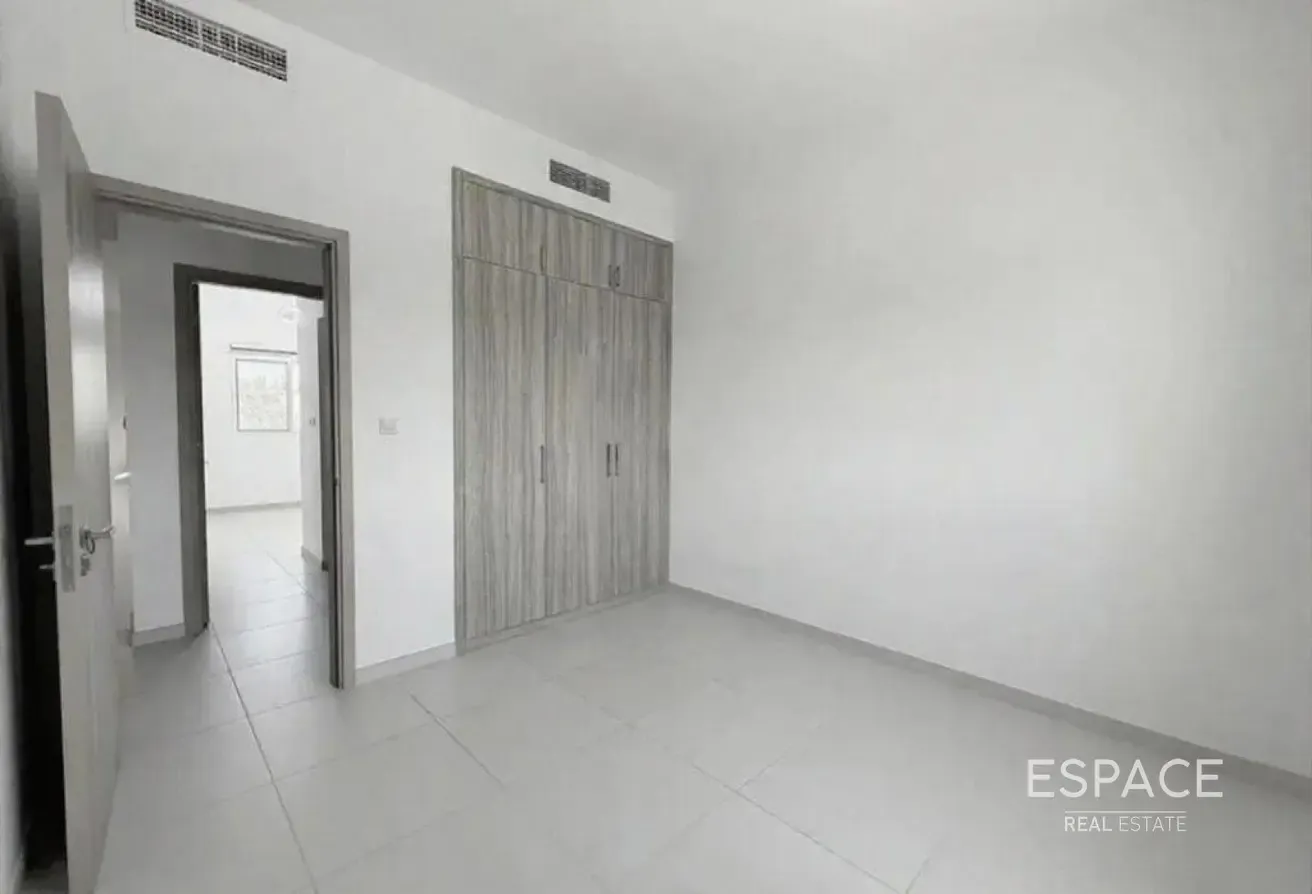 Exclusive | Great Location | Stunning