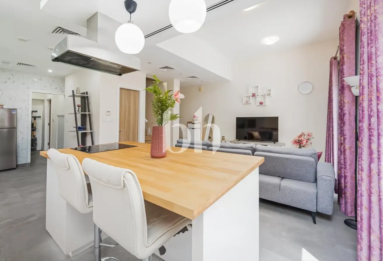 Pool & Park Backing  |  Vastu  |  Motivated Seller