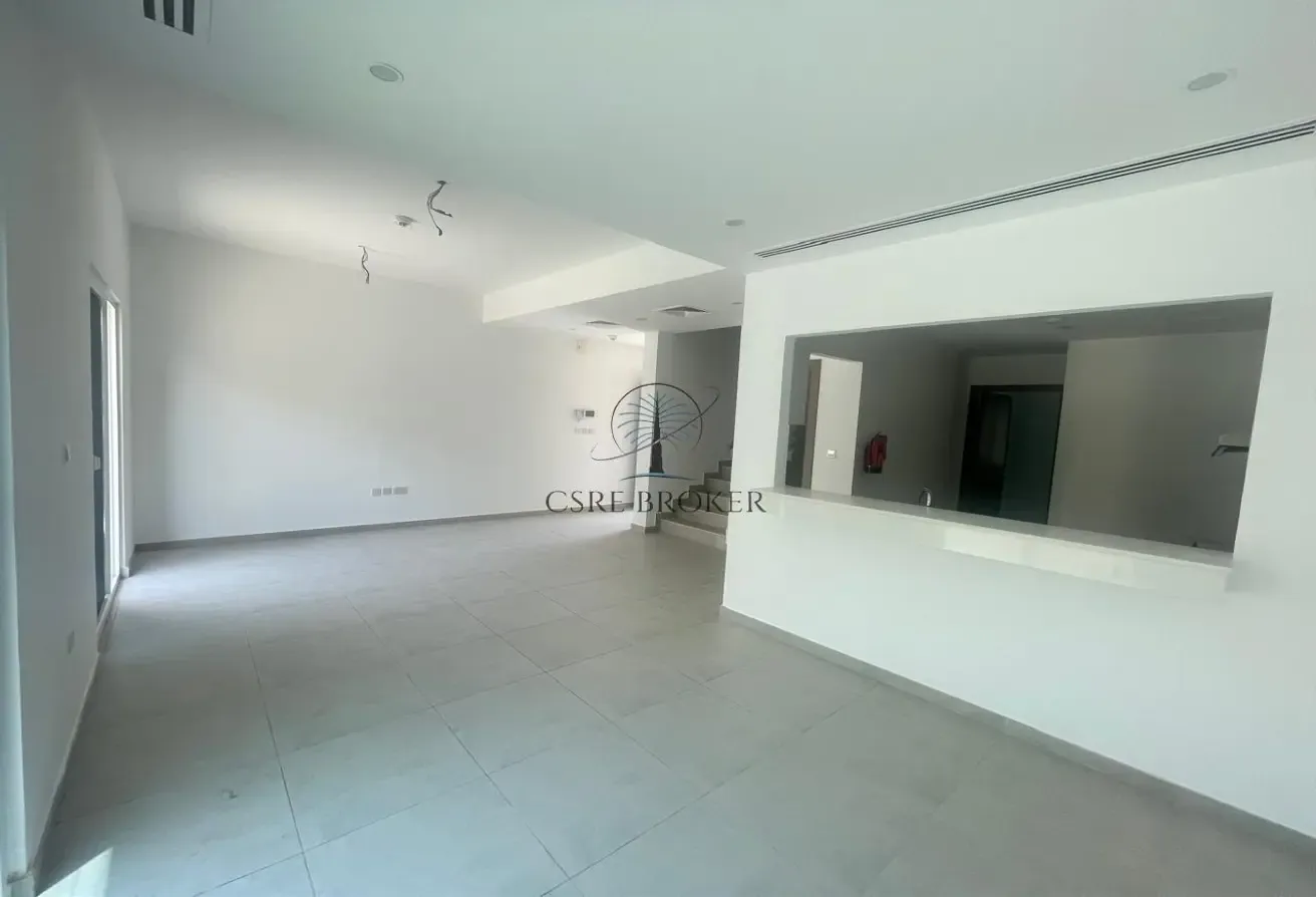 Amazing Location Walking to Pool Vacant