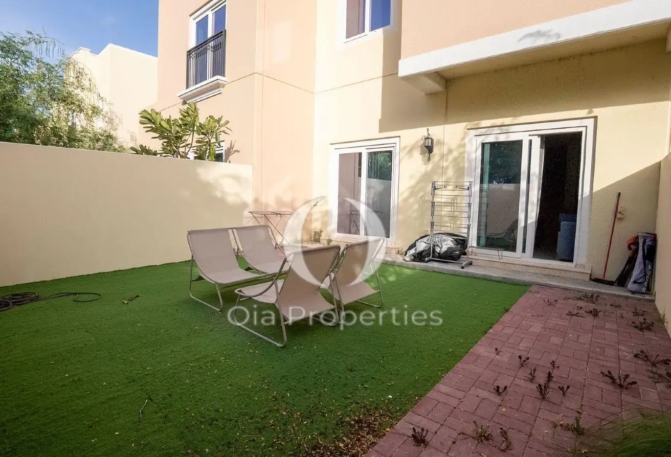Vacant on Transfer | Upgraded 3BR+Maid |Amaranta 2