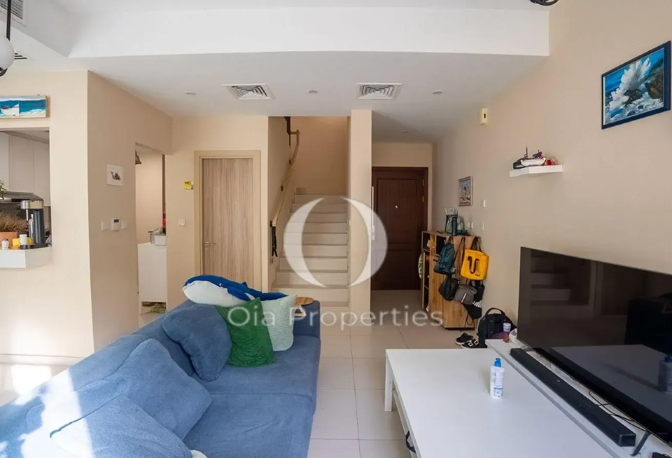 Vacant on Transfer | Upgraded 3BR+Maid |Amaranta 2