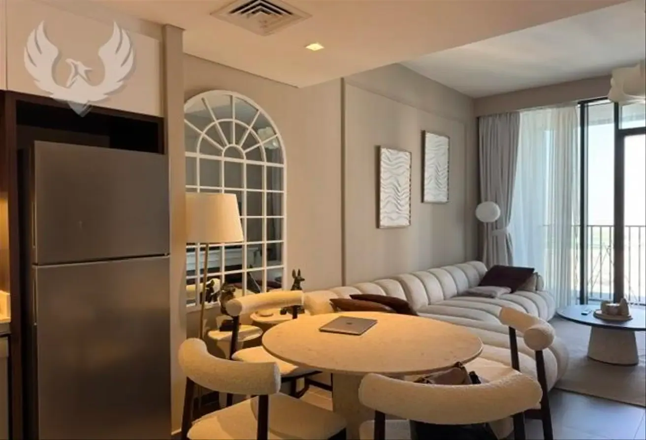 STUNNING CREEK VIEW|BRIGHT LAYOUT |FULLY FURNISHED