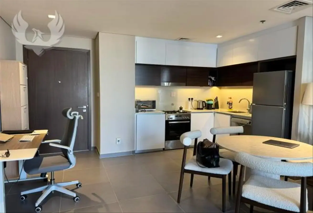 STUNNING CREEK VIEW|BRIGHT LAYOUT |FULLY FURNISHED
