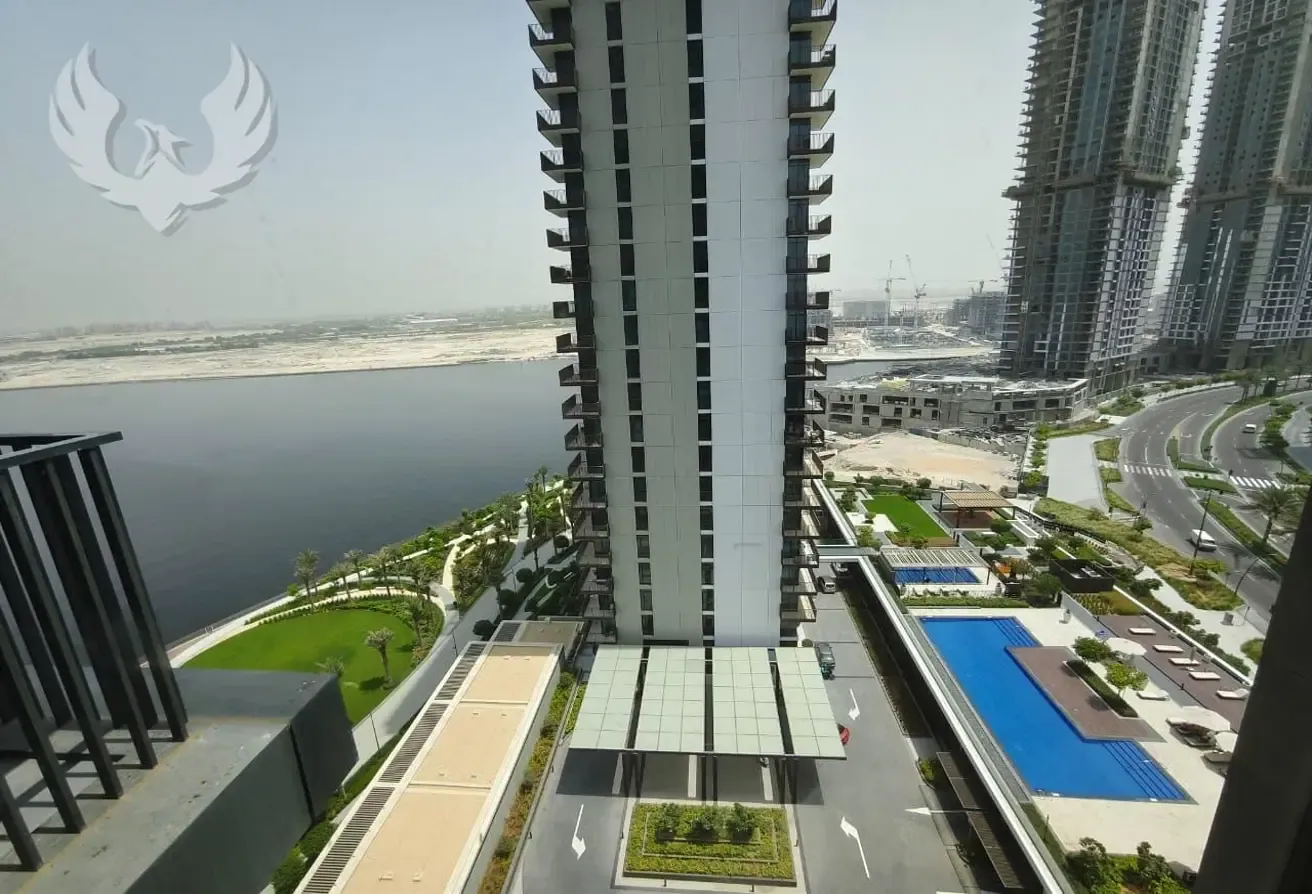 STUNNING CREEK VIEW|BRIGHT LAYOUT |FULLY FURNISHED