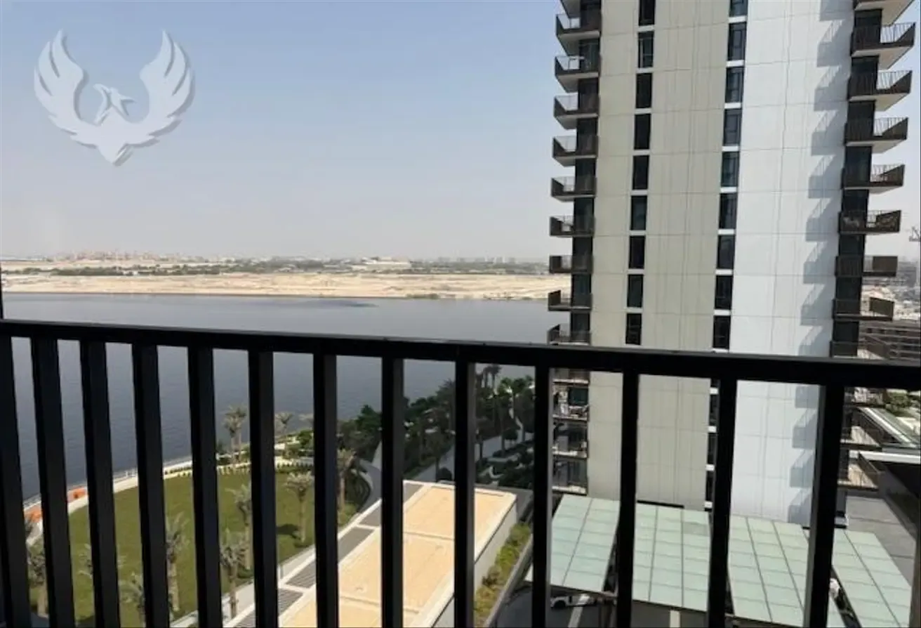 STUNNING CREEK VIEW|BRIGHT LAYOUT |FULLY FURNISHED