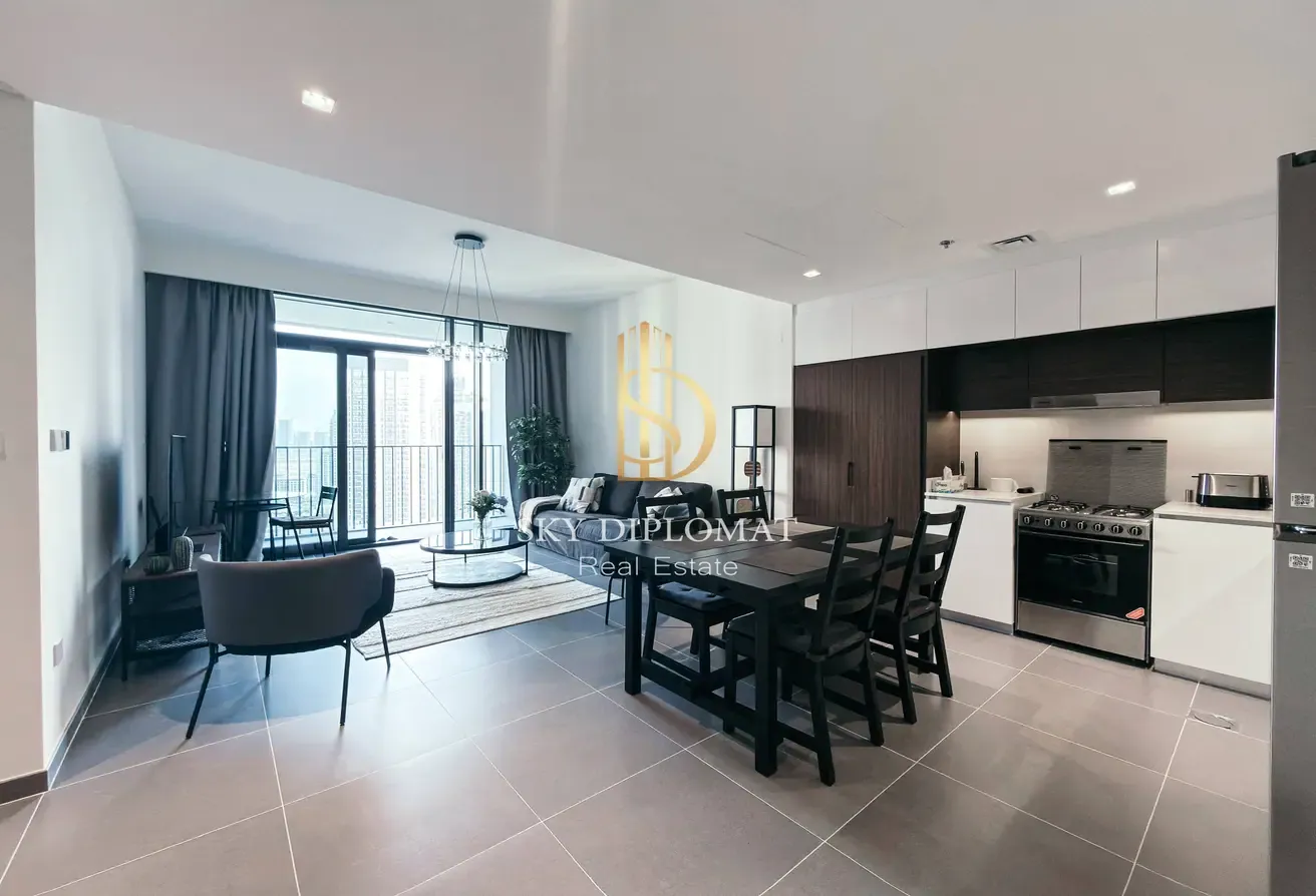 Bright Layout l Creek Views l Furnished