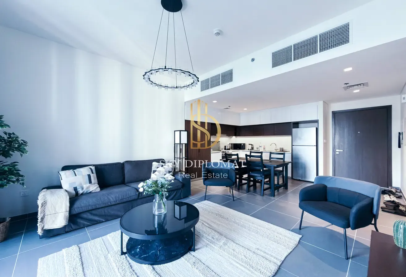 Bright Layout l Creek Views l Furnished