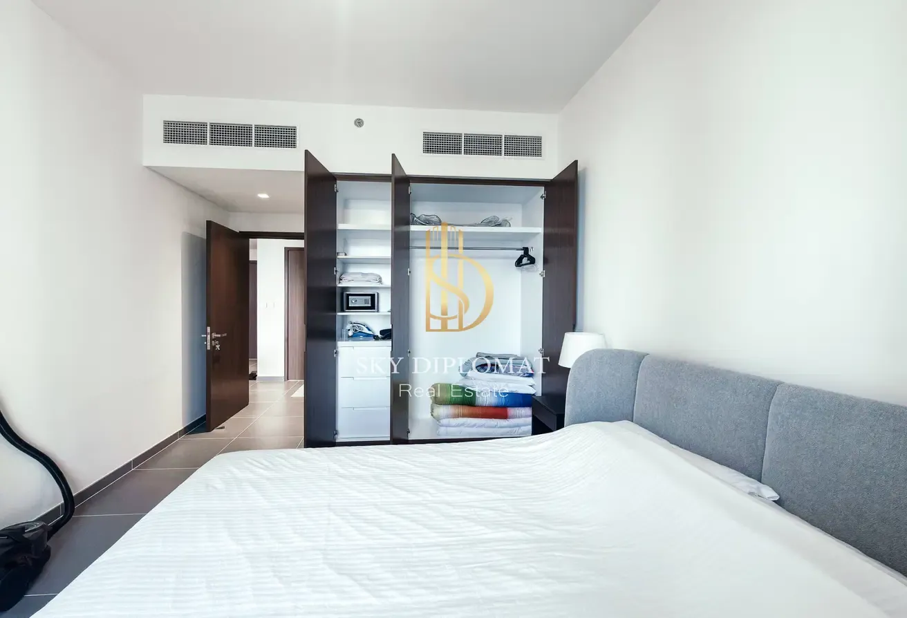 Bright Layout l Creek Views l Furnished