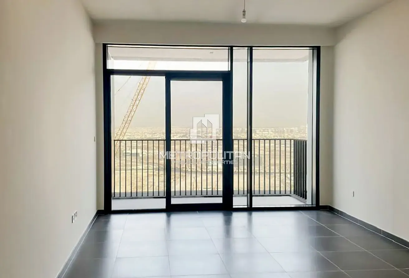 Spacious 1 Bedroom | Excellent Layout | High Floor