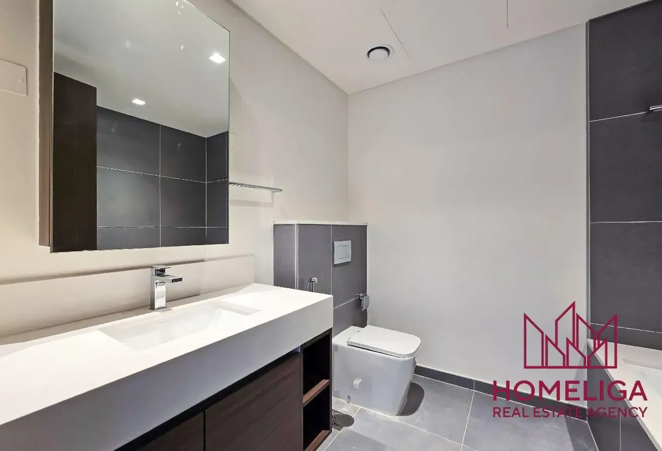 Vacant | Sea View | High Floor | Ready to move