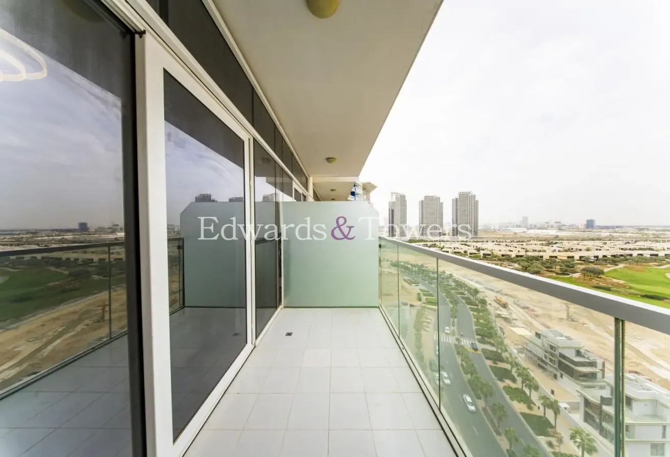 Golf Views| Modern | Investors deal