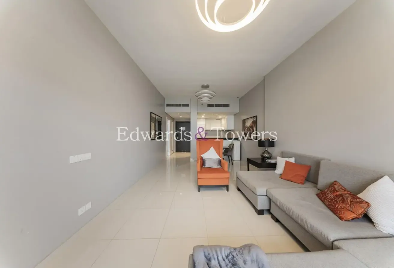 Golf Views| Modern | Investors deal