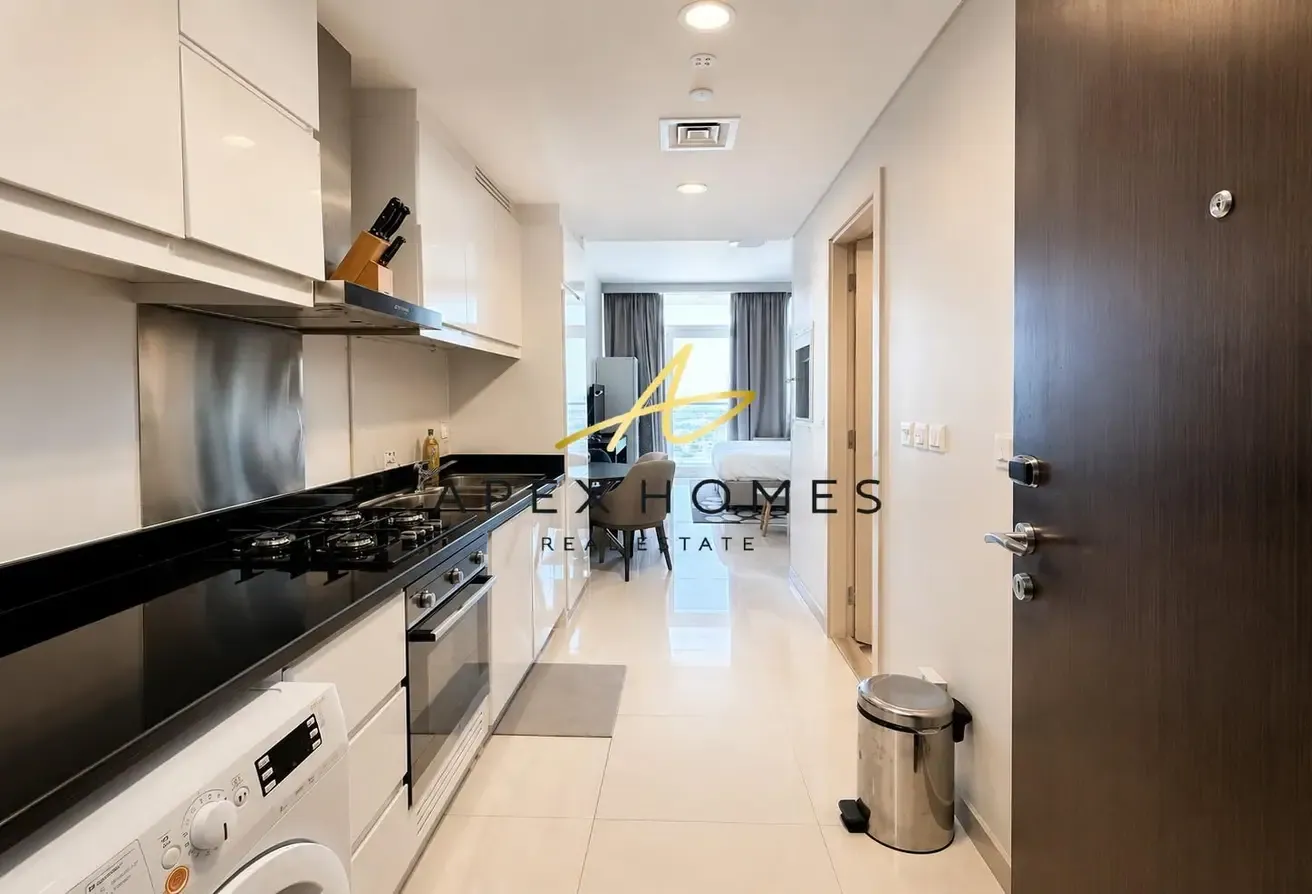 High Floor | Golf Course View | Vacant on Transfer